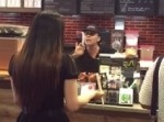 「ストローを返せ、盗んだ！」お客さんにブチギレるスタバの店員が意味不明【動画】