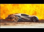 本物クラスの大迫力！　時速１６０キロで爆走するラジコンをスローで撮影