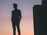 「硬派な男性」はどこにいるの？