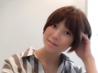 hitomiの公式インスタグラムより　https://www.instagram.com/hitomi_official/