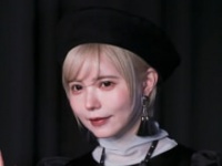 益若つばさ