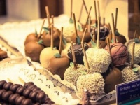 実際に喜ばれた帰省土産を発表！ 定番の「東京ばな奈」から名古屋の「味噌フィナンシェ」まで