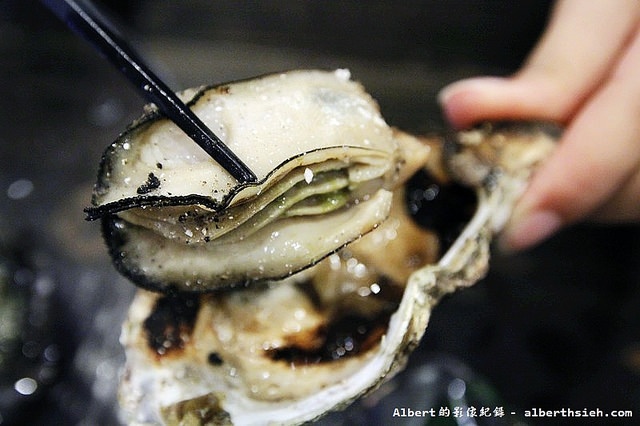 牡蠣（Albert Hsiehさん撮影、Flickerより）