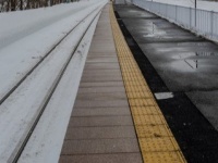 「雪の元旦、一人きりで電車を待つ小学生の私。『お正月だからね』といって駅員さんが...」（愛知県・50代女性）