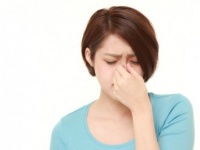 どっちが効果的!?　眼精疲労を感じたとき、「冷やす」or「温める」？