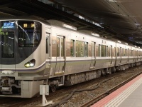 新快速野洲行き（32602Fand3060Fさん撮影、Wikimedia Commons