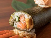 日本橋かに福考案の「かに恵方巻き」