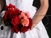 出会いの宝庫！友達の結婚式にいた「ステキな人」と仲良くなる４つの方法