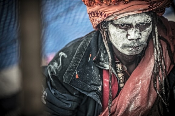 死と積極的に関わりあう。インド、ワーラーナシーの食肉聖人、アゴーリ（アグホリ）の僧侶たち