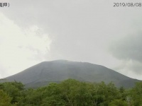 群馬と長野にまたがる浅間山（画像は気象庁のサイトより）
