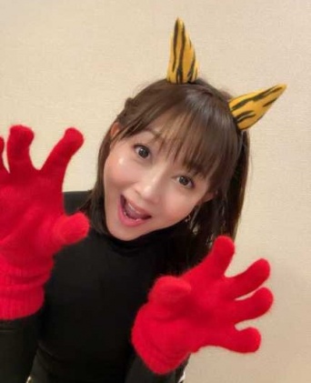 Instagram:浅香唯(@yui_asaka_official)より