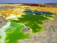 地球上で一番生命の少ない場所は？生物が住める限界を調査（エチオピア・ダナキル砂漠）