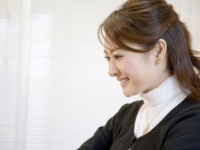 いつもとちがうっ……！　職場の女性に対して「オンナ」を感じる瞬間・6つ