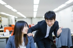 個人の自由？ それとも業務の一環？ 社会人に聞いた、会社の飲み会に参加しない新入社員はアリ？