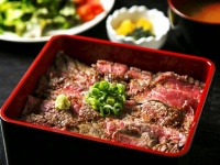 熟成和牛のステーキ重