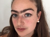 ありのままの自分になるの。一切のムダ毛処理を止め、ありのままの姿で生きることを選んだ女性