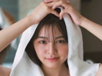 ⒞「B.L.T.2021年8月号」セブンネットショッピング購入特典ポストカード【本間日陽（NGT48）】