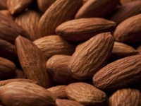 【医師監修】アーモンドの食べ過ぎが体に及ぼす影響まとめ