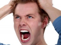 耐えろ、オレ!!　誠実な男性を装うためにしていること6つ