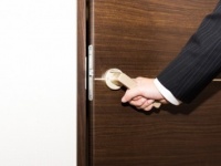 正直、ありがた迷惑です……　男子の「やりすぎエスコート」5選