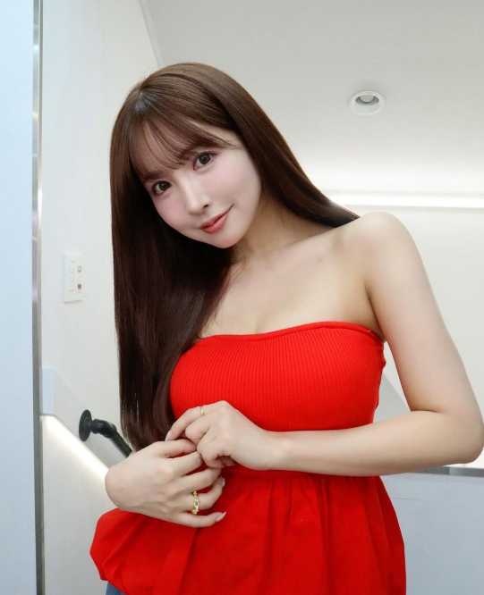 Instagram:三上悠亜(@yua_mikami)より