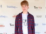 無理していたのか？　ジャスティン・ビーバーそっくりに整形した男性、薬で亡くなる