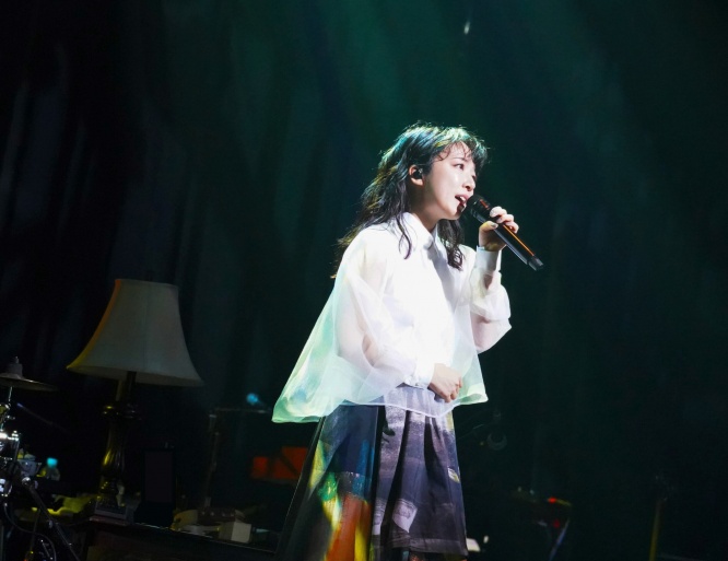 上⽩⽯萌⾳・ライブ映像作品 『Mone Kamishiraishi “yattokosa” Tour 2024-25《kibi》』 本日発売!!