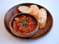 牛すじのトマト煮込み