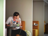 男子が「いまは彼女とか、いらない」と思うのは、どんな時期？