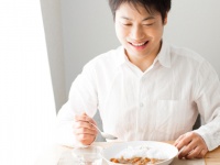 ​洋菓子店で有名店のつけ麺が食べられると話題に
