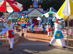 開演前から楽しそう！　東京ディズニーランドのキャスト９０人でマネキンチャレンジ