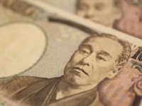 俺の立場がねぇーだろ！　彼女・嫁のほうが高収入だったら、男性は悔しい？　うれしい？