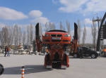 リアルトランスフォーマー！　変形してロボットになるＢＭＷが話題に
