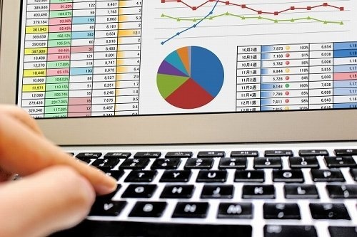 エクセルで時刻表？（画像はイメージ）