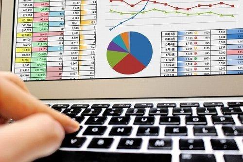 エクセルで時刻表？（画像はイメージ）