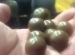 【問題】手の上にチョコボールは何個あるでしょうか？