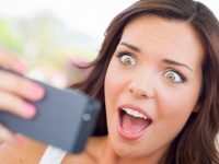 手料理、旅行の写真……「結婚詐欺」に遭う女性のSNS特徴5つ