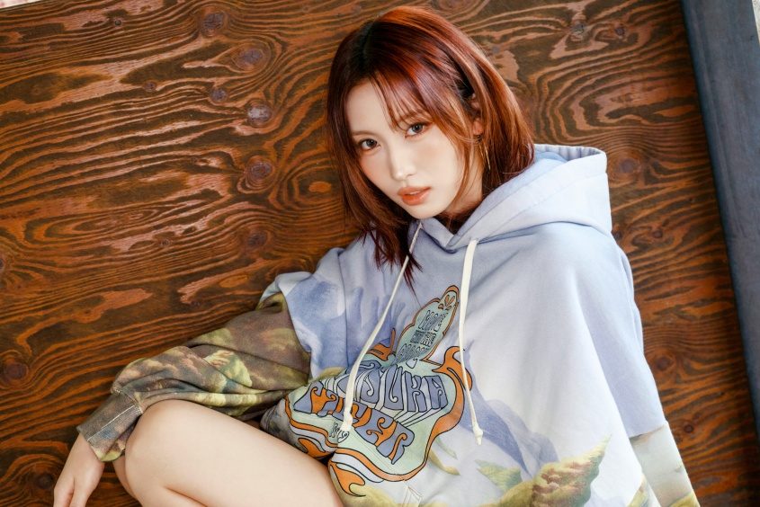 MOMO(TWICE)　 Onitsuka Tiger『DENIVITA』　キャンペーンビジュアル公開！！