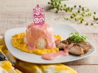 ピンク色のメニューが登場