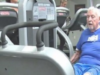 まだまだ現役！92歳で週5日のトレーニングをかかさないおじいちゃん