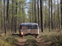 仕事も自由にする時代！小型トレーラーハウスでエコなモバイルオフィスを作ってみた