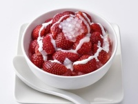 「イチゴ豆花」