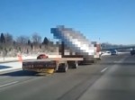 アルゼンチンで“謎の物体”を運ぶトラックを発見！