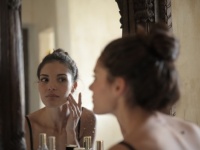 【心理テスト】太い毛が生えていたら嫌な部位は？　「あなたが苦手な異性のタイプ」