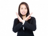 はい、アウトーー!!　【男女別】「この人との結婚はないな」と感じる瞬間
