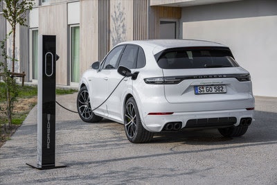 porsche cayenne plgu in