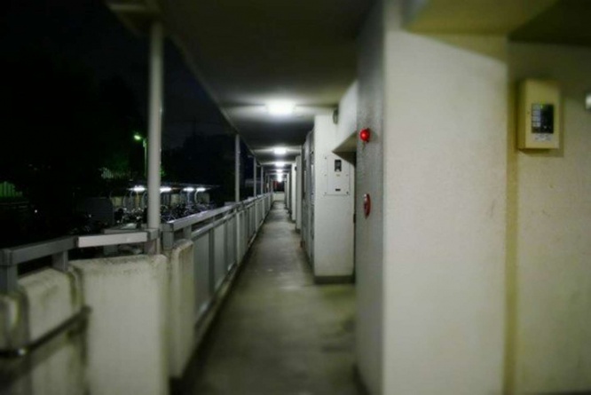 マンションの玄関に汚物が...(画像はイメージ)