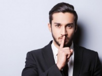 男性が遊び相手に“絶対教えない”4つのこと