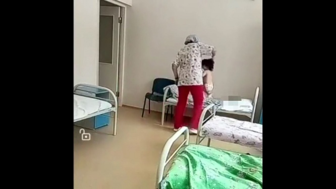 ロシアの病院で児童虐待