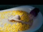 【衝撃】前田敦子が新曲MVを公開！入浴シーンやホテルのベッドシーンも…